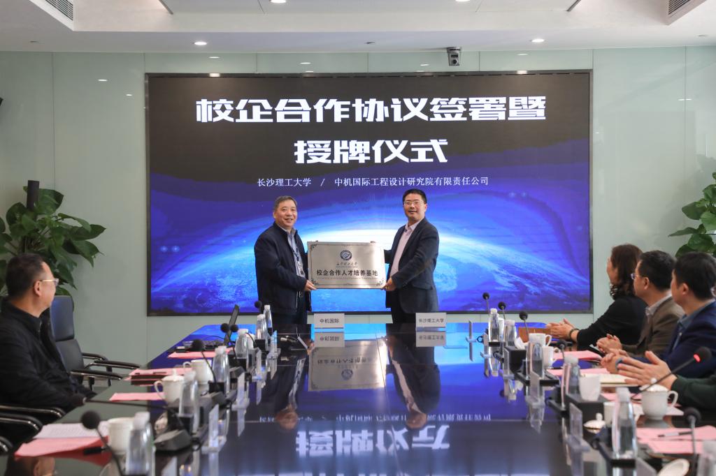 160611678483877.JPG F43A8744.JPG